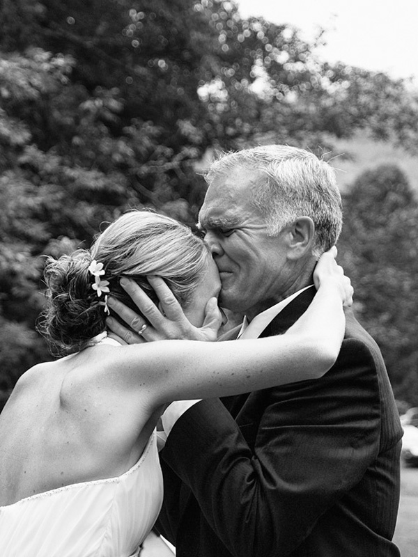 father of the bride photo idea