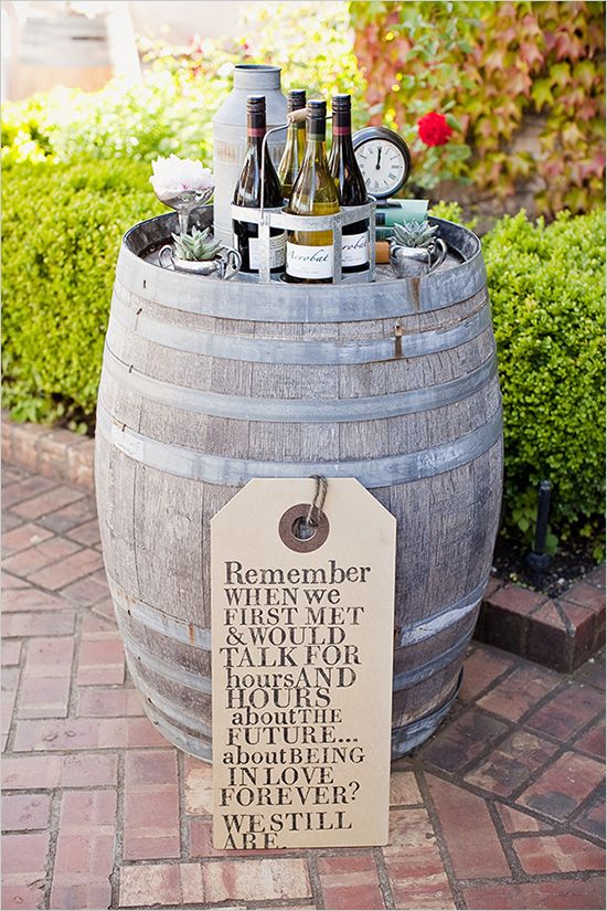 OMG this DIY wedding sign totally made me think of my best friend