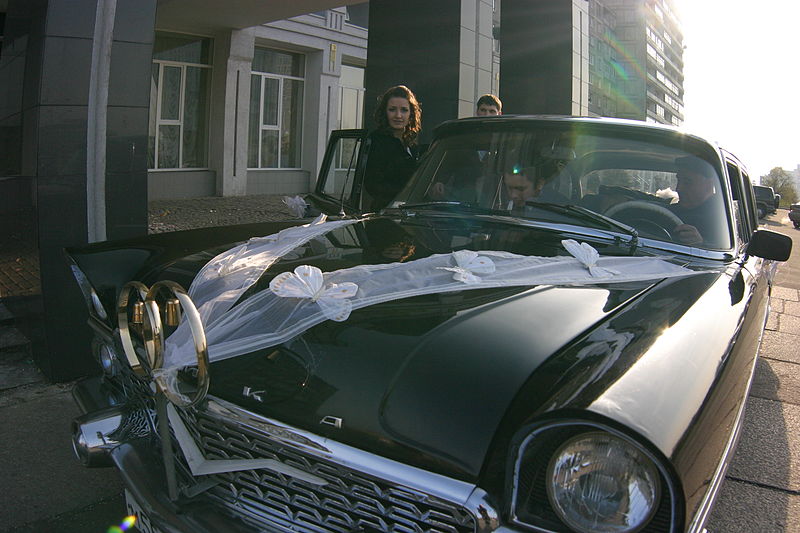 Wedding day limo