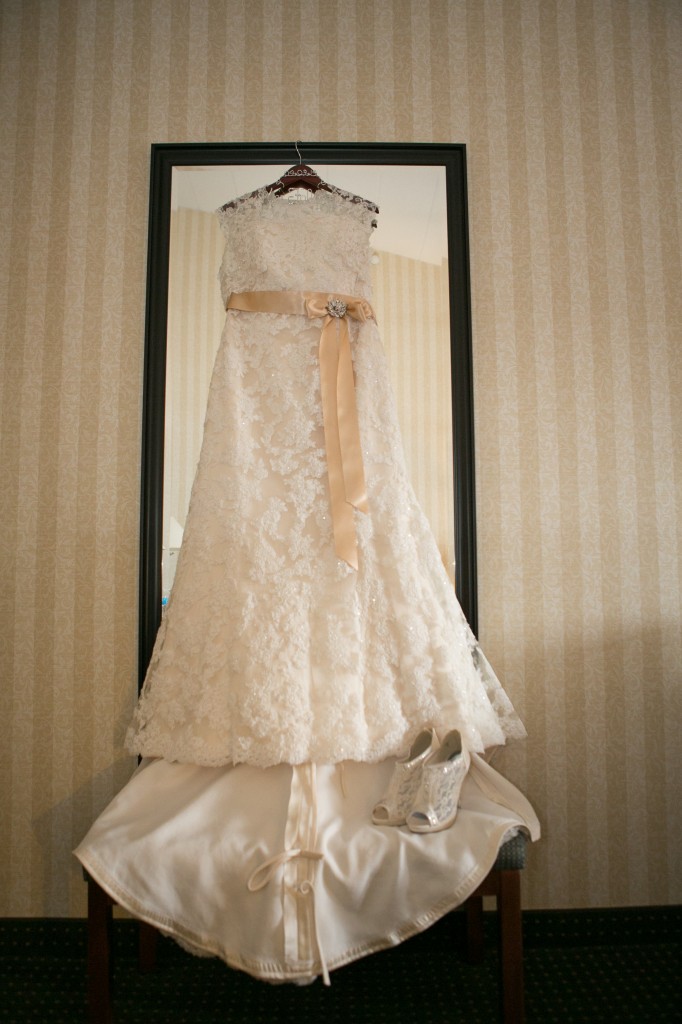 peach ribbon wedding dress