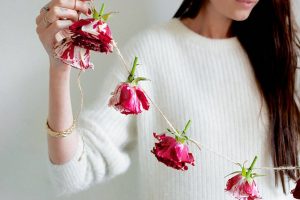 diy rose garland