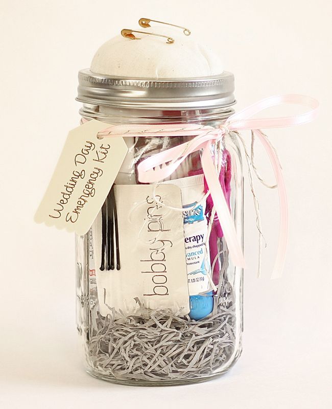 diy wedding emergency kit 