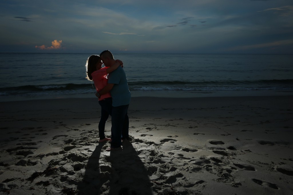 sunset engagement photos 