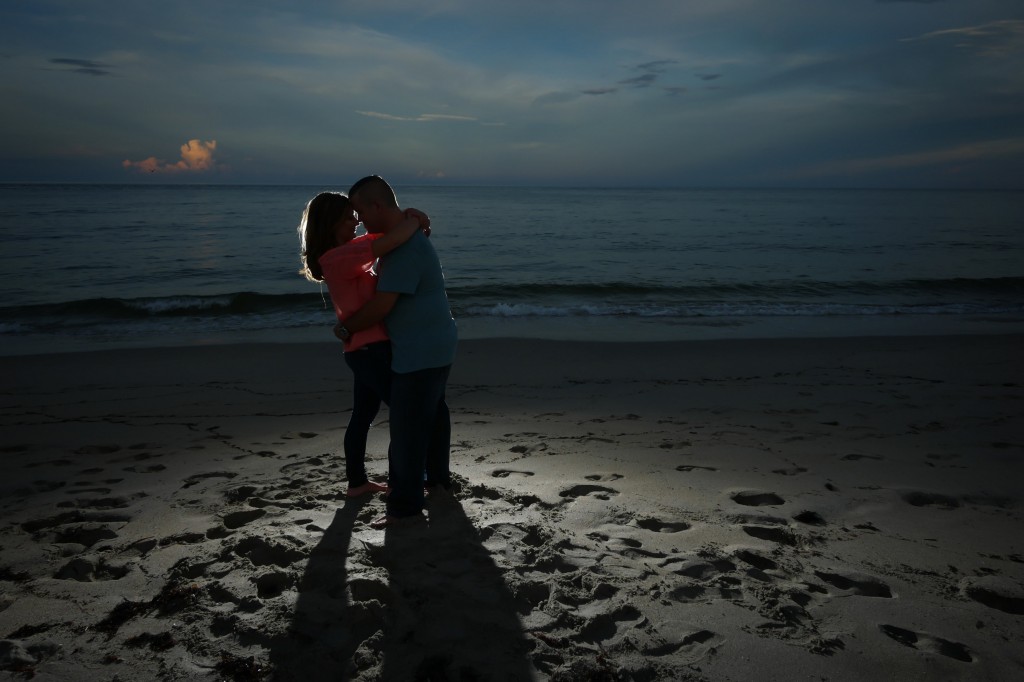 sunset engagement photos 