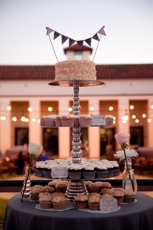 rustic wedding cake cupcakes