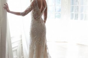 wedding planning tips dress fitting