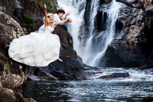 waterfall-trash-the-dress-belize