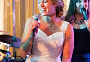 How to create the perfect song list for your wedding