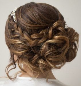 pretty wedding hair bun