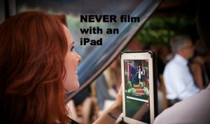 filming with ipad at wedding - wedding smartphone etiquette