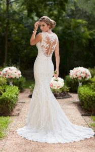 Lace Wedding Dress Roundup