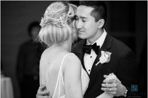 Modern Grand Rapids Art Museum Wedding