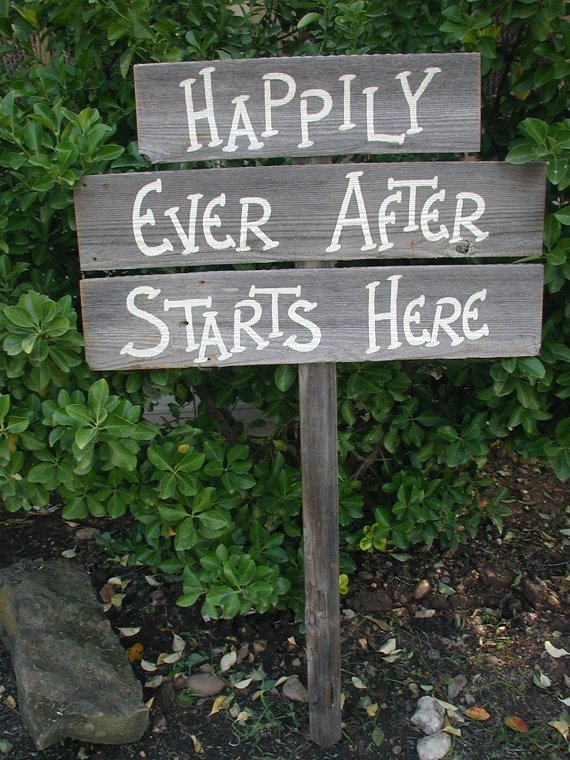 Totally Romantic DIY Wedding Sign idea!