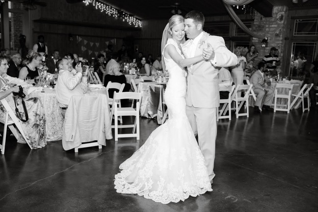 bride and groom first dance